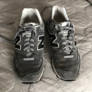 New Balance tennis shoes! SZ 10
